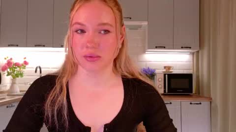 Snapshot of veronikamitchel chatting on 06/27/26, 07:19 Veronika online show from 06/27/26, 07:19