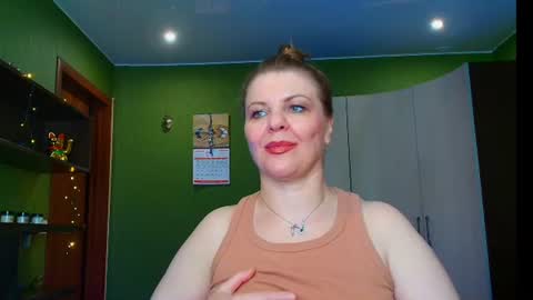 Snapshot of veronikawgold chatting on 06/10/26, 01:43 VeronikawGold online show from 06/10/26, 01:43