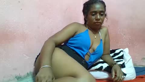 verronique1511 online show from 03/12/25, 06:33