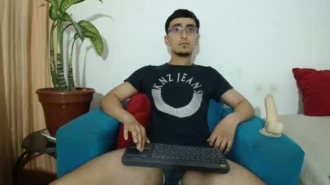 versatileguuy online show from 04/17/26, 11:19