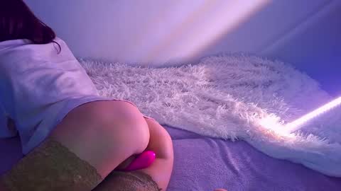very_satrange_things online show from 05/19/26, 01:56