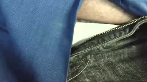 Erik online show from 03/05/26, 07:59