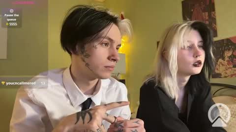 Snapshot of veryraretwins chatting on 02/10/25, 11:02 veryraretwins online show from 02/10/25, 11:02