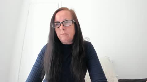 Snapshot of verysassypeachgoddess chatting on 05/06/26, 01:49 verysassypeachgoddess online show from 05/06/26, 01:49