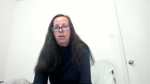Snapshot of verysassypeachgoddess chatting on 06/15/26, 12:40 verysassypeachgoddess online show from 06/15/26, 12:40