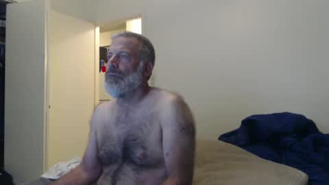 hairy man online show from 01/19/25, 01:32