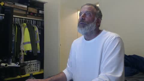 hairy man online show from 01/28/25, 12:47