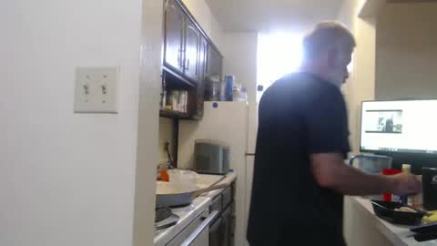 hairy man online show from 09/19/25, 12:23