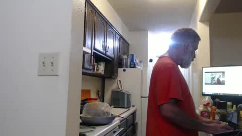 hairy man online show from 09/27/25, 12:04