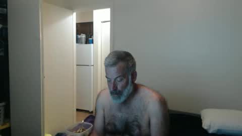 hairy man online show from 02/12/26, 01:00