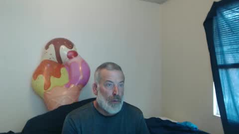 hairy man online show from 04/01/26, 12:00