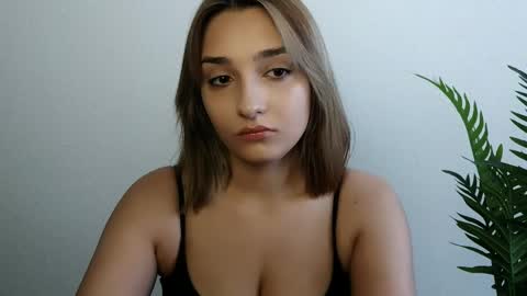 Snapshot of veryveryshygirl chatting on 05/25/26, 07:25 Ana online show from 05/25/26, 07:25