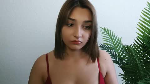 Snapshot of veryveryshygirl chatting on 06/02/26, 11:56 Ana online show from 06/02/26, 11:56