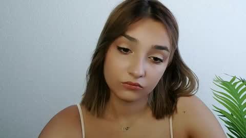 Snapshot of veryveryshygirl chatting on 06/08/26, 11:21 Ana online show from 06/08/26, 11:21