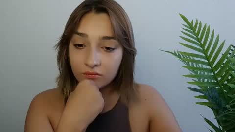 Snapshot of veryveryshygirl chatting on 07/02/26, 06:19 Ana online show from 07/02/26, 06:19