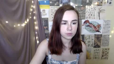 veryveryvery_shy online show from 11/11/25, 09:20