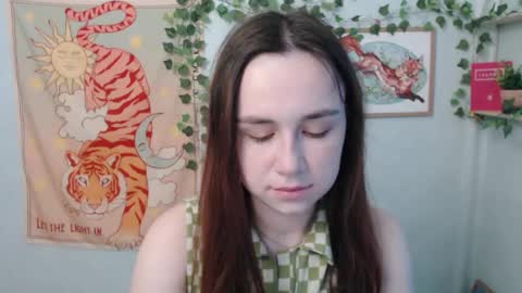 veryveryvery_shy online show from 06/02/26, 05:42