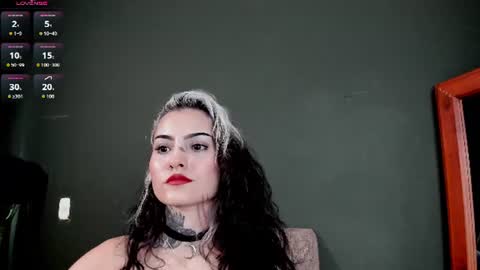 Snapshot of vesiagomez chatting on 07/09/26, 05:17 natalia gomez online show from 07/09/26, 05:17
