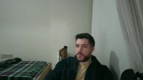 vesikalik2 online show from 11/30/25, 11:09