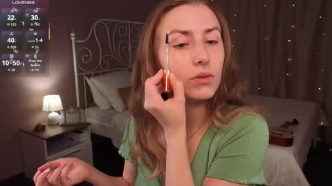 Snapshot of vespera_celeste chatting on 10/20/25, 05:41 Celeste online show from 10/20/25, 05:41