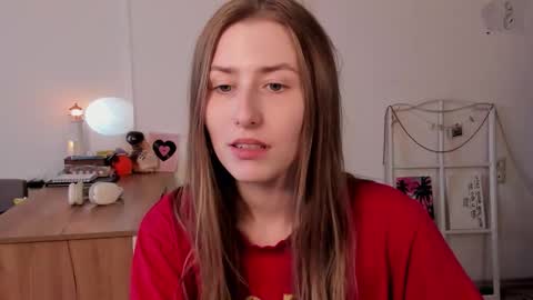 Snapshot of vespera_celeste chatting on 02/17/26, 09:17 Celeste online show from 02/17/26, 09:17