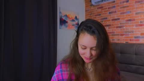 Amelia online show from 03/25/26, 05:35