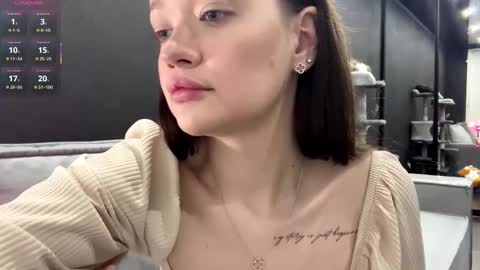 Esta online show from 02/22/26, 02:15