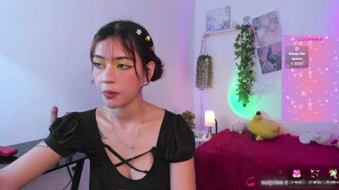 Snapshot of vexa_rosie chatting on 05/20/26, 05:24 hi im vexa online show from 05/20/26, 05:24