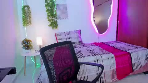 hi im vexa online show from 06/23/26, 04:54