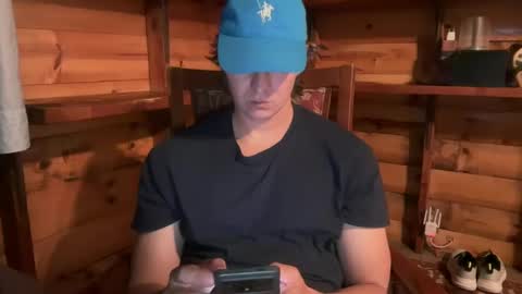 Snapshot of vexelgain chatting on 10/04/25, 02:53 HendasWerout online show from 10/04/25, 02:53