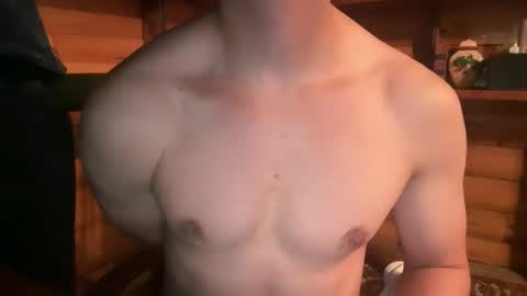 Snapshot of vexelgain chatting on 11/22/25, 04:22 HendasWerout online show from 11/22/25, 04:22