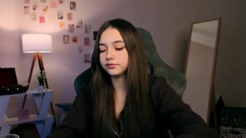 Snapshot of vexorin chatting on 11/28/25, 07:16 Rachel online show from 11/28/25, 07:16