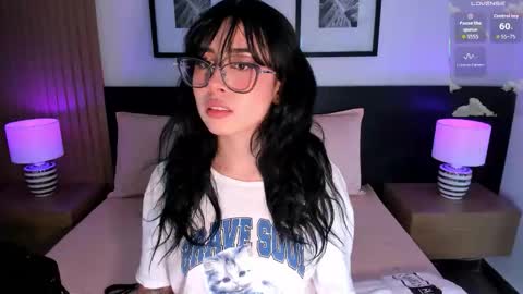 Snapshot of vi_anaya chatting on 12/02/25, 12:10 Anaya online show from 12/02/25, 12:10