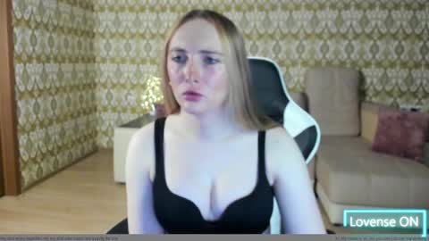 vi_luxxxy online show from 05/10/26, 02:06
