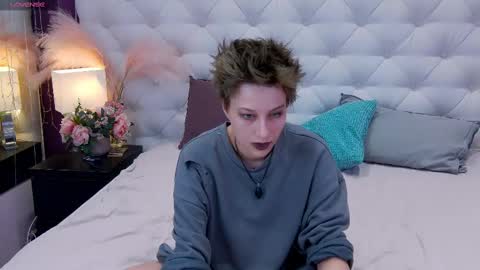 Via online show from 03/11/25, 01:56