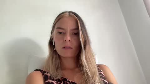 papichulo y mamichula online show from 03/24/26, 04:45