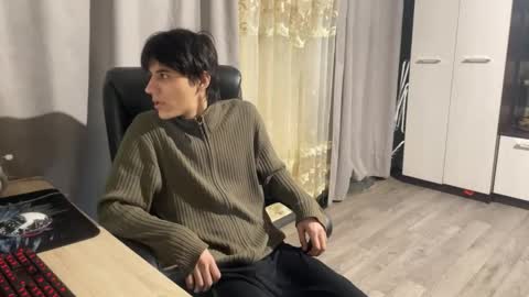 vialeras online show from 12/18/25, 01:33