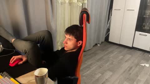 vialeras online show from 03/18/26, 04:21