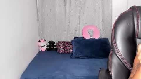 Vianka online show from 11/11/25, 04:34