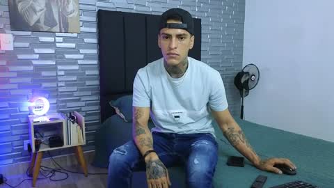 Victor cardenas online show from 01/26/25, 01:31