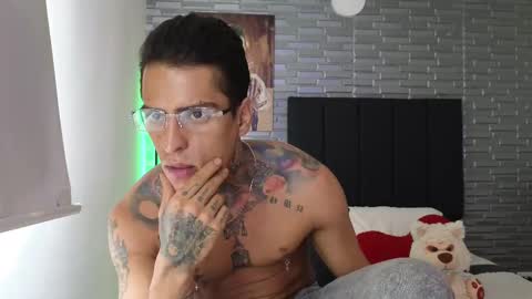 Victor cardenas online show from 02/24/25, 06:04