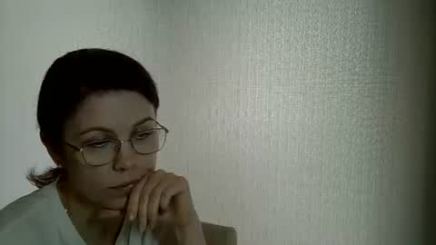 vickii__ online show from 05/28/26, 08:11