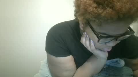 vickiryder56 online show from 12/15/25, 03:33