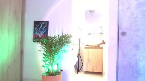 Snapshot of vicky_crazy chatting on 02/02/25, 11:53 Vicky online show from 02/02/25, 11:53