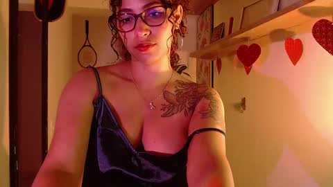 Snapshot of vicky_crazy chatting on 03/08/25, 01:28 Vicky online show from 03/08/25, 01:28