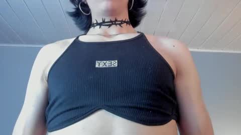 Snapshot of vicky_fant4sy chatting on 05/06/26, 10:26 Vicky online show from 05/06/26, 10:26