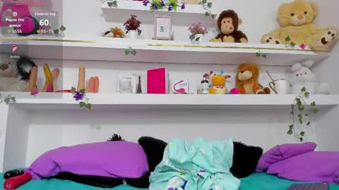  Vicky Flores  online show from 04/15/26, 11:27