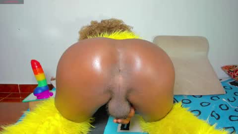 vicky manuela online show from 10/01/25, 02:39