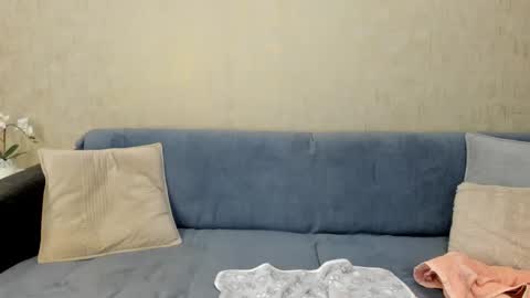 vickybloomx online show from 12/02/25, 05:35