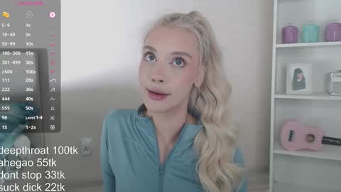 vickyfuckingdoll online show from 10/18/25, 10:43